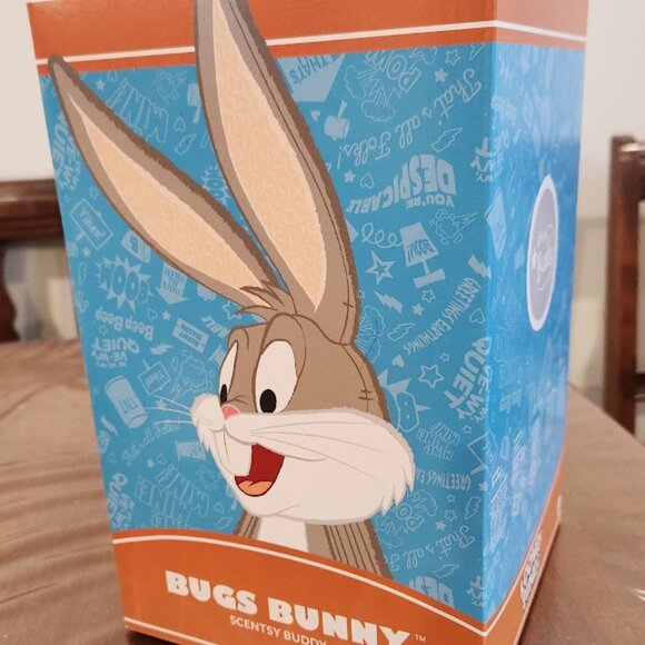 Scentsy Buddy Loony Tunes Bugs Bunny NEW in box with new Loony Tunes Scent Pack - Picture 2 of 2